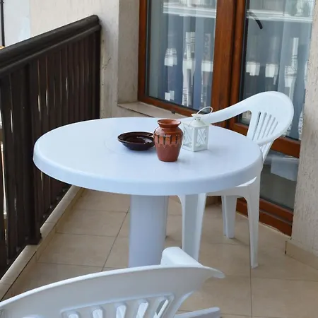 Aquamarine Apartment