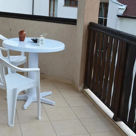 Aquamarine Apartment