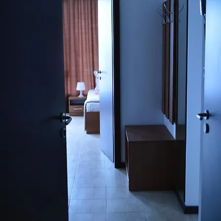 Апартаменти Aquamarine Светий Влас