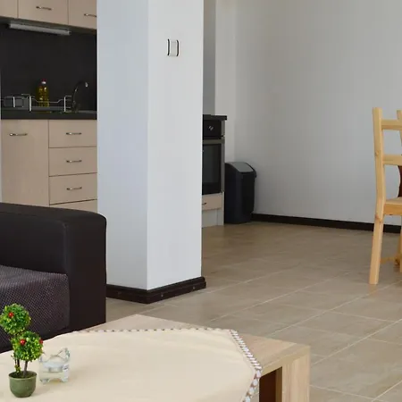 Aquamarine Светий Влас